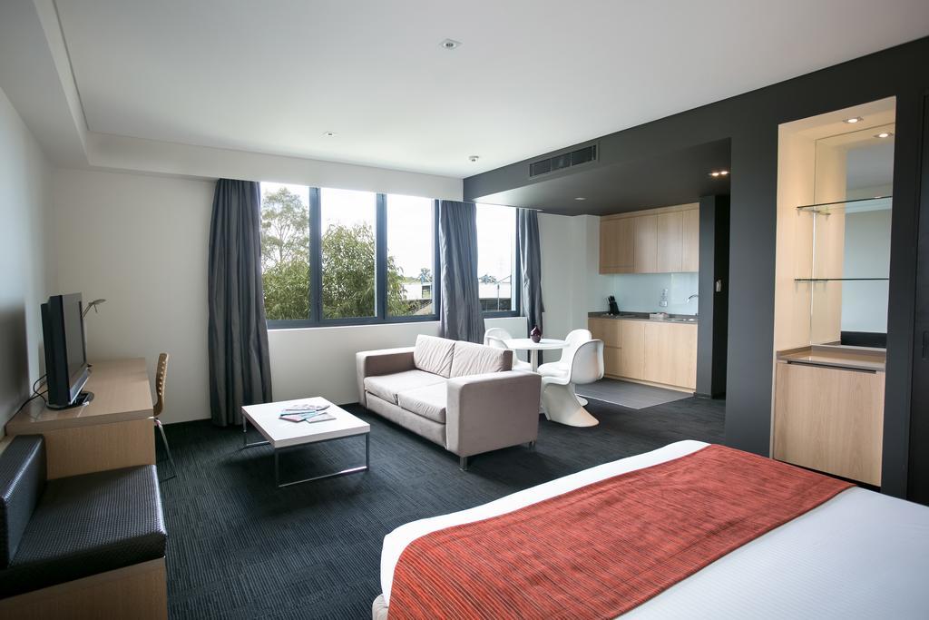 Alpha Hotel Eastern Creek Esterno foto