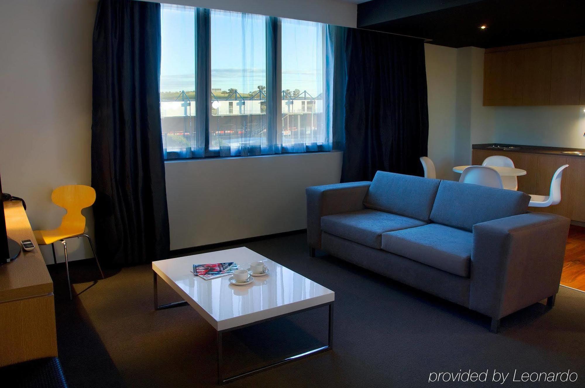 Alpha Hotel Eastern Creek Esterno foto
