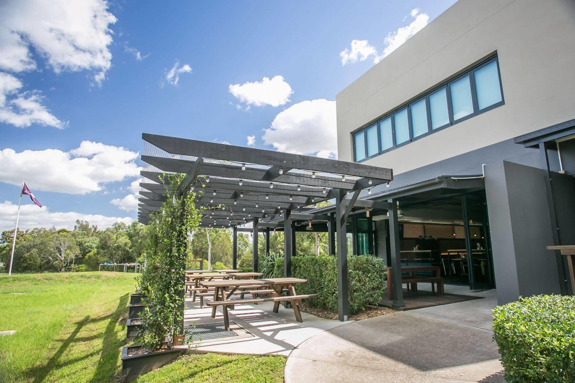 Alpha Hotel Eastern Creek Esterno foto